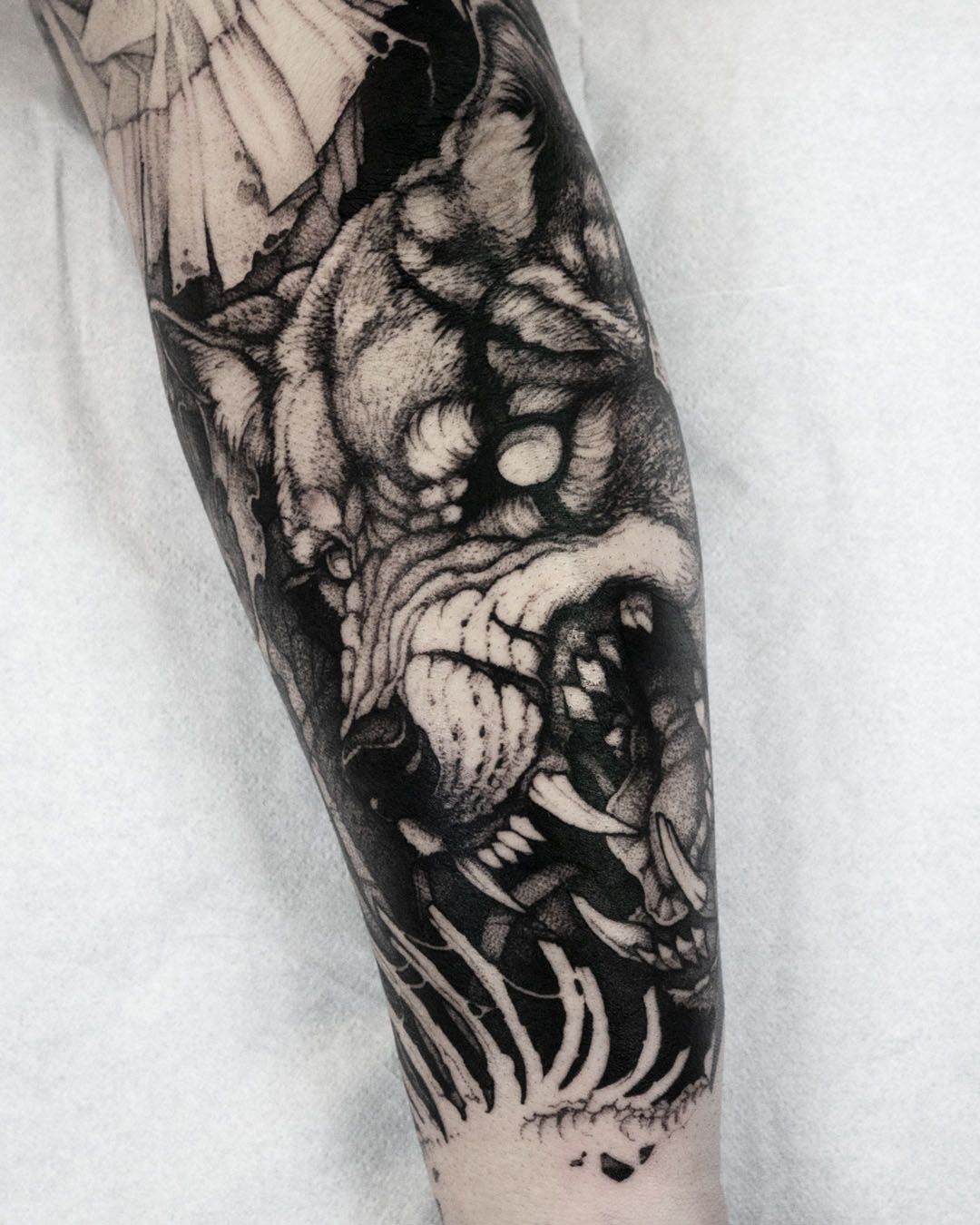 Wolf Sleeve